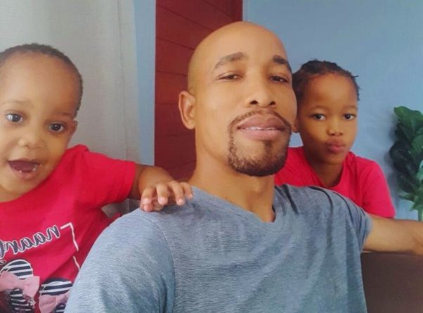 Lekamisi with his children